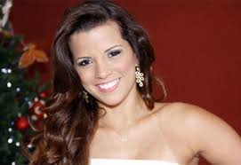 Renata Santos, ex-rainha de bateria da Mangueira, já se recuperou do baque de perder o cargo. A morena que tentava alavancar sua carreira de cantora, ... - 144563_36