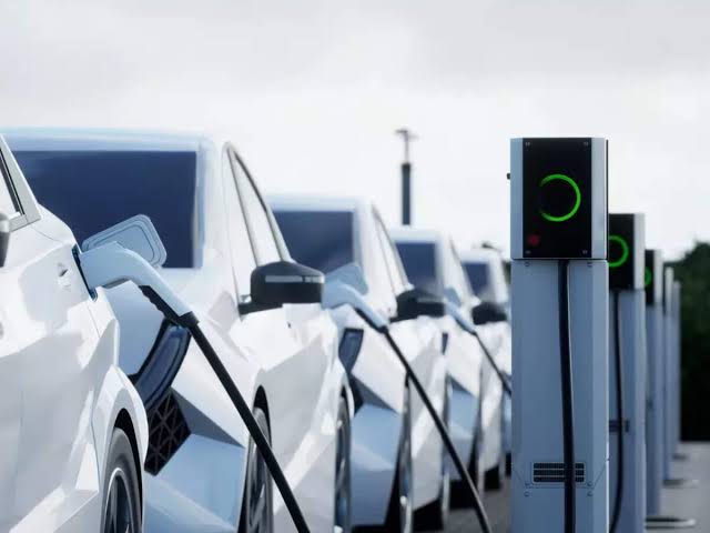 Govt proposes 5-year age limit extension for battery-operated, hydrogen fuel-based, and natural gas vehicles under Central Motor Vehicles Rules