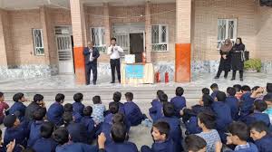 گرامیداشت هفته پدافند غیرعامل در برخی از مدارس نیشابور + عکس