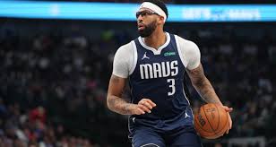 Anthony Davis Remains Out Indefinitely With Ligament Damage In Left Hand