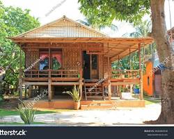 Gambar traditional Balinese wooden house on stilts