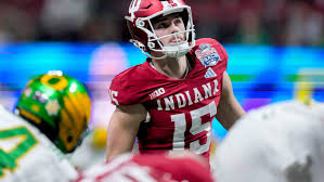 Fans celebrate early Hoosiers lead in CFP title game