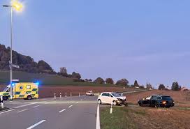 Driver flees on foot after crash injures two in Herdern