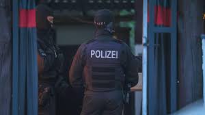 Hells Angels in Dinslaken und Voerde: Durchsuchungen am Dienstagmorgen