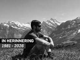 ‘s Ochtends zegt zijn dochter dat hij negentig moet worden, uren later komt Ronald (45) om bij een motorongeluk