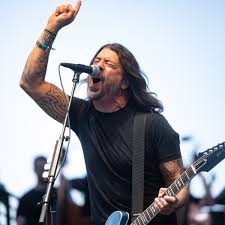 Dave Grohl: do Nirvana ao Foo Fighters, a trajetória do astro que volta ao Rock in Rio hoje