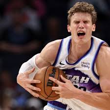 Lauri Markkanen latest status for Jazz emerges after worrying wrist injury