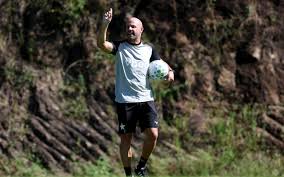 Com reforços acertados, Botafogo ainda precisa resolver punições