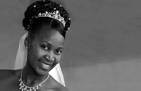 Resultado de imagem para PENTEADOS NOIVAS 2016