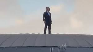 Tom Cruise performs daring roof stunt at BFI Fellowship Event; visuals viral
