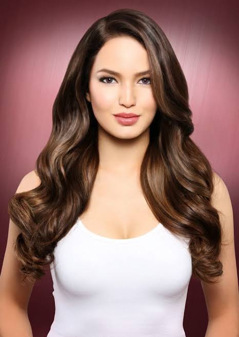 Sarah Lahbati image