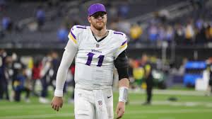 Vikings' QB Carson Wentz to Undergo Season-Ending Surgery
