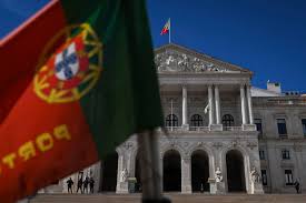 Prazo mínimo de residência em Portugal para brasileiro pedir cidadania sobe para 7 anos