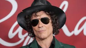 Enrique Bunbury honra folklore latinoamericano con nuevo álbum