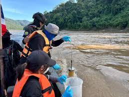 Opposition zeroes in on cross-border pollution