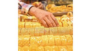 الذهب يسجل أول تراجع عقب 3 أسابيع من الارتفاعات السعرية