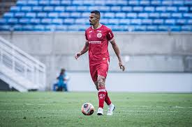 Guilherme Paraíba passa por cirurgia e vira desfalque no América