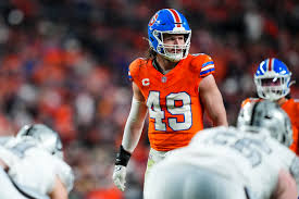 Broncos LB Alex Singleton Undergoes Surgery for Testicular Cancer