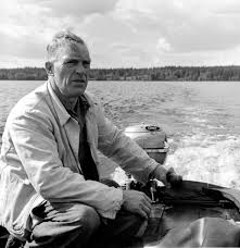 Genom en båttur med ”skeppare” Jälkarby-Georg Persson stiftade vi en rejäl ...