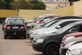 DER-DF promove leilão de carros e motos apreendidos - Curta Mais - Brasília