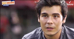 But for Digital Trailblazer finalist Erwan Heussaff, keeping a healthy lifestyle is not just a personal goal. He has made it his advocacy that he hopes to ... - erwan-heussaff-do-more-awards-20131029