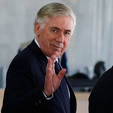 Flamengo x Corinthians: Ancelotti é estrela em evento da CBF para clubes