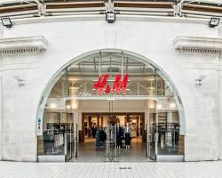 تصویر H&M store