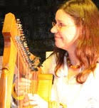 Beate Schnitzler. Harp, Flute. Sorgte mit einem Mix aus Folk, ...