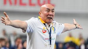 W Kielcach piłkarze zagrozili buntem. Kulisy dymisji trenera