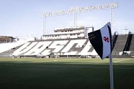 Vasco espera fechar contratação de atacante em breve