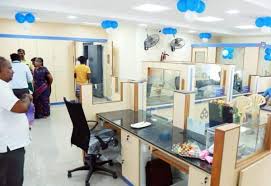வங்கியில் 750 காலியிடங்கள்