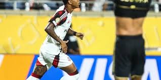 Flamengo contratou Lucas Paquetá, mas vai ter que vender esse outro meia por R$ 62 milhões