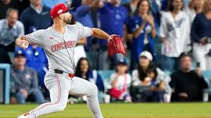 Former Reds Pitcher Nick Martinez Has New Home, Agrees to Deal in Free Agency