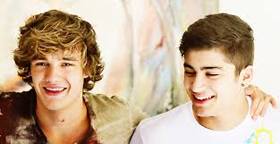 upload image - Liam-Payne-and-Zayn-Malik-melody14-30384037-500-258