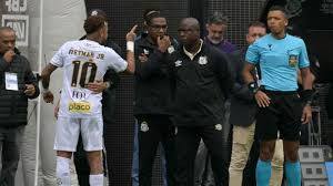 Brasileirao: Neymar salió por error y estalló en Santos vs. Coritiba