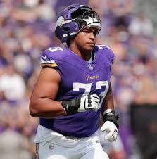 Patriots add offensive lineman via trade with Vikings