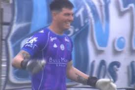 ¡Histórico! Arquero de San Telmo anota golazo de arco a arco - Imagen principal del artículo