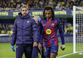 Las lesiones se ceban con el Barcelona, que cierra el año con la defensa en cuadro