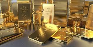 Gold off two-month peak as traders seek inflation cues