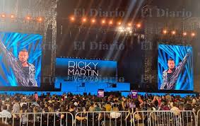 Inicia concierto de Ricky Martín al ritmo de los tambores