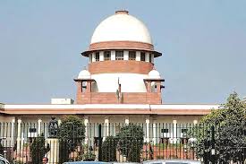 पहचान से परे: सुप्रीम कोर्ट ने आधार के बढ़ते दायरे पर सवाल क्यों उठाए?