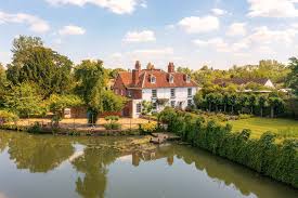 Country Life - News update