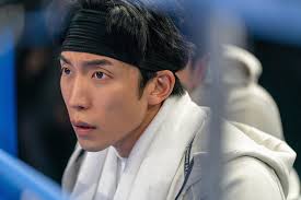 Perros de caza en Netflix enfrenta el honor de un campeón a la maquinaria del capital