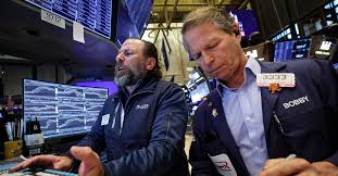 U.S. stocks close below record highs, world indexes set for double-digit 2025 gains