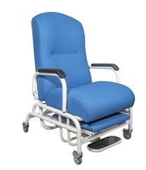Hospital recliner with footrest and 4 wheels of 125 mm (2 ...