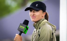 “The most important thing is that I’m enjoying playing”: Iga Swiatek searches for balance on clay