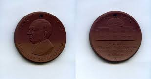 Johannes Dobberstein 1895-1965, Porzellan-Medaille, DDR/Berlin, Münzen