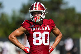 'This dude’s a gamer': Charlie Becker's effort to build a connection with Josh Hoover pays off immediately