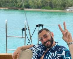 Image of Karim Benzema vacationing