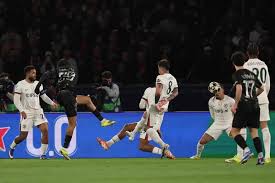 PSG - Chelsea: los goles de Barcola y Malo Gusto y la asistencia de Enzo Fernández en París